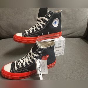 Comme des Garçons PLAY x Converse Chuck 70 High Top – Black/RedSize: Men’s 8.5